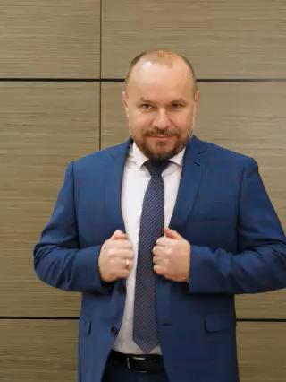 Александр Савельев